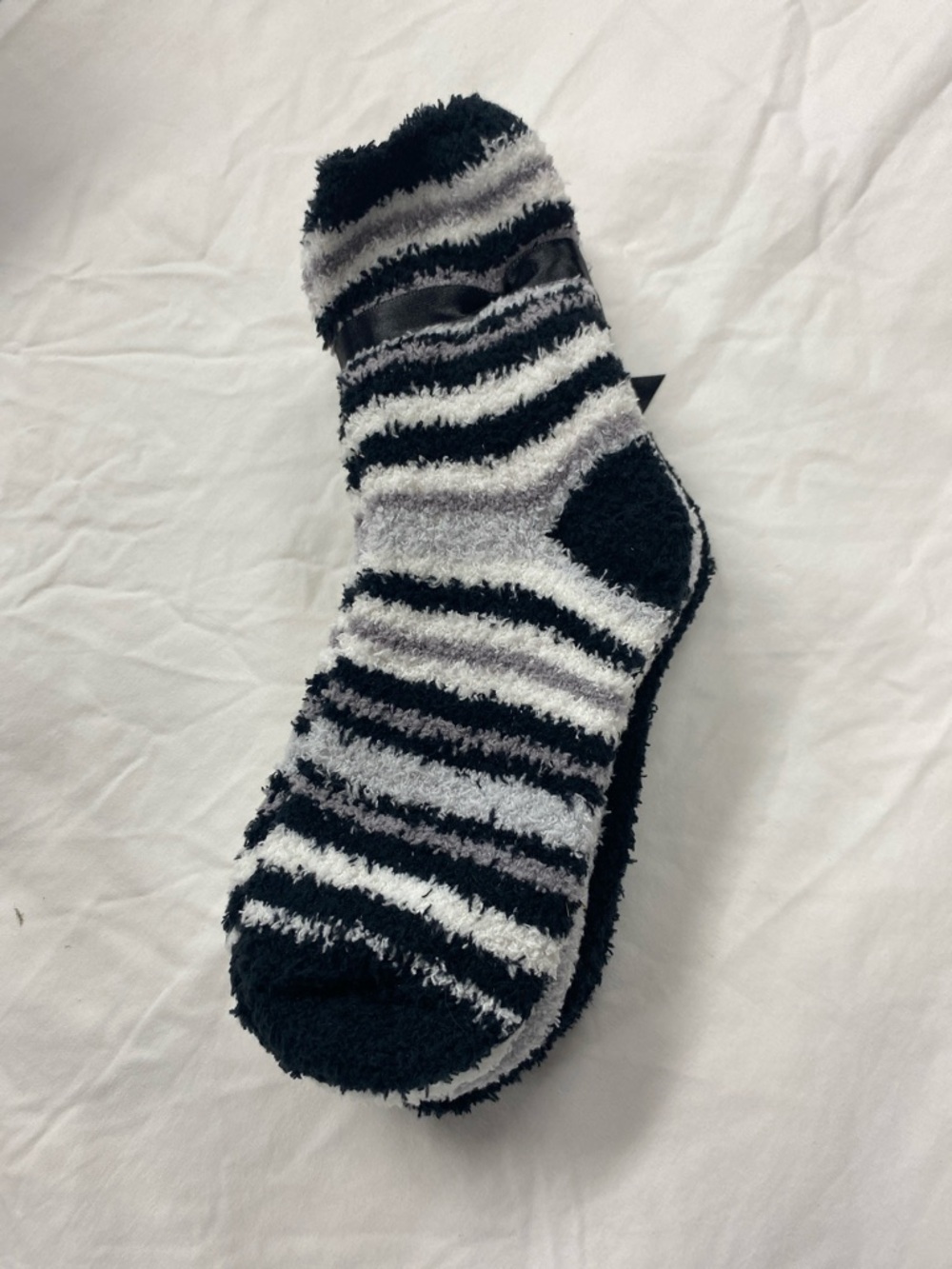 Cozy Women's Black & Gray Striped Fuzzy Socks